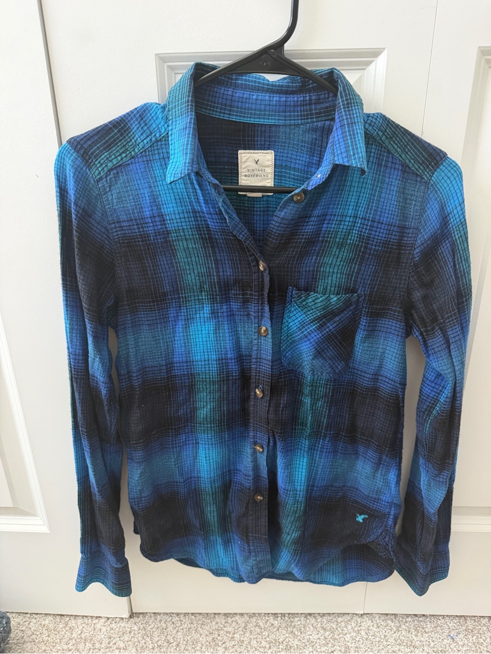 American Eagle Women’s Vintage Boyfriend Preppy Cotton Blend Button Down Shirt